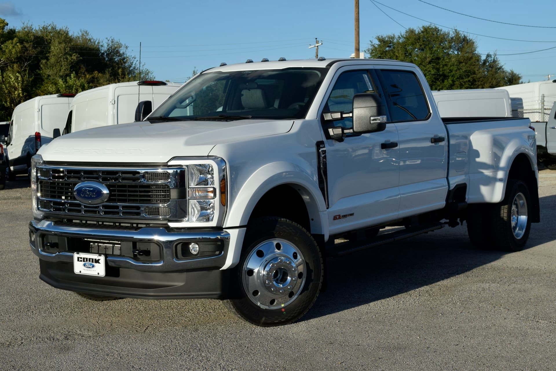 2026 Ford F-450SD XLT