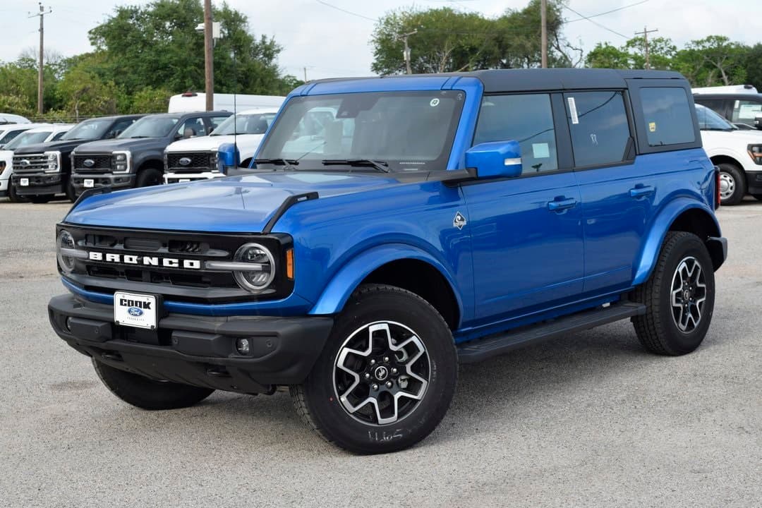 2024 Ford Bronco Outer Banks
