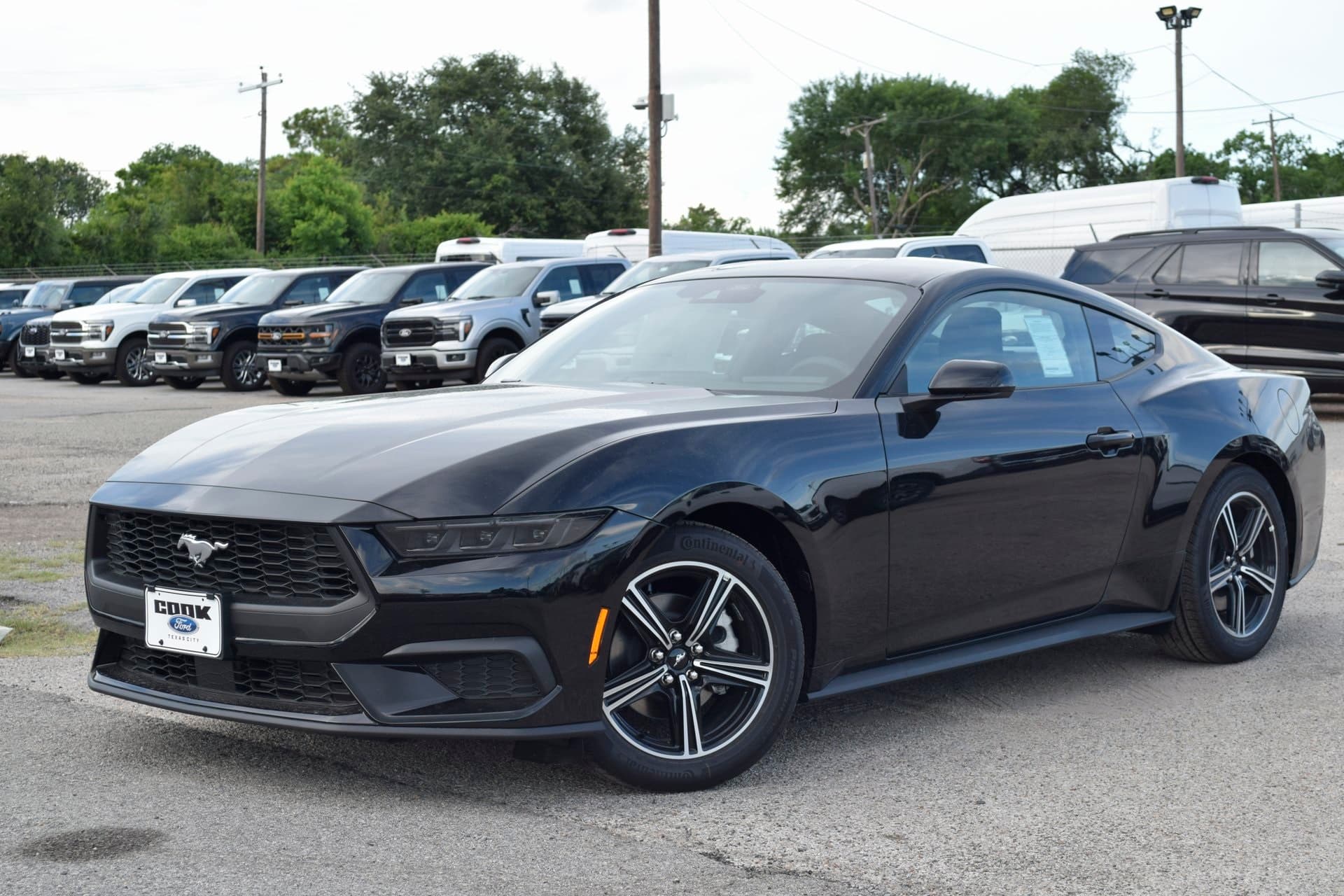 2025 Ford Mustang EcoBoost