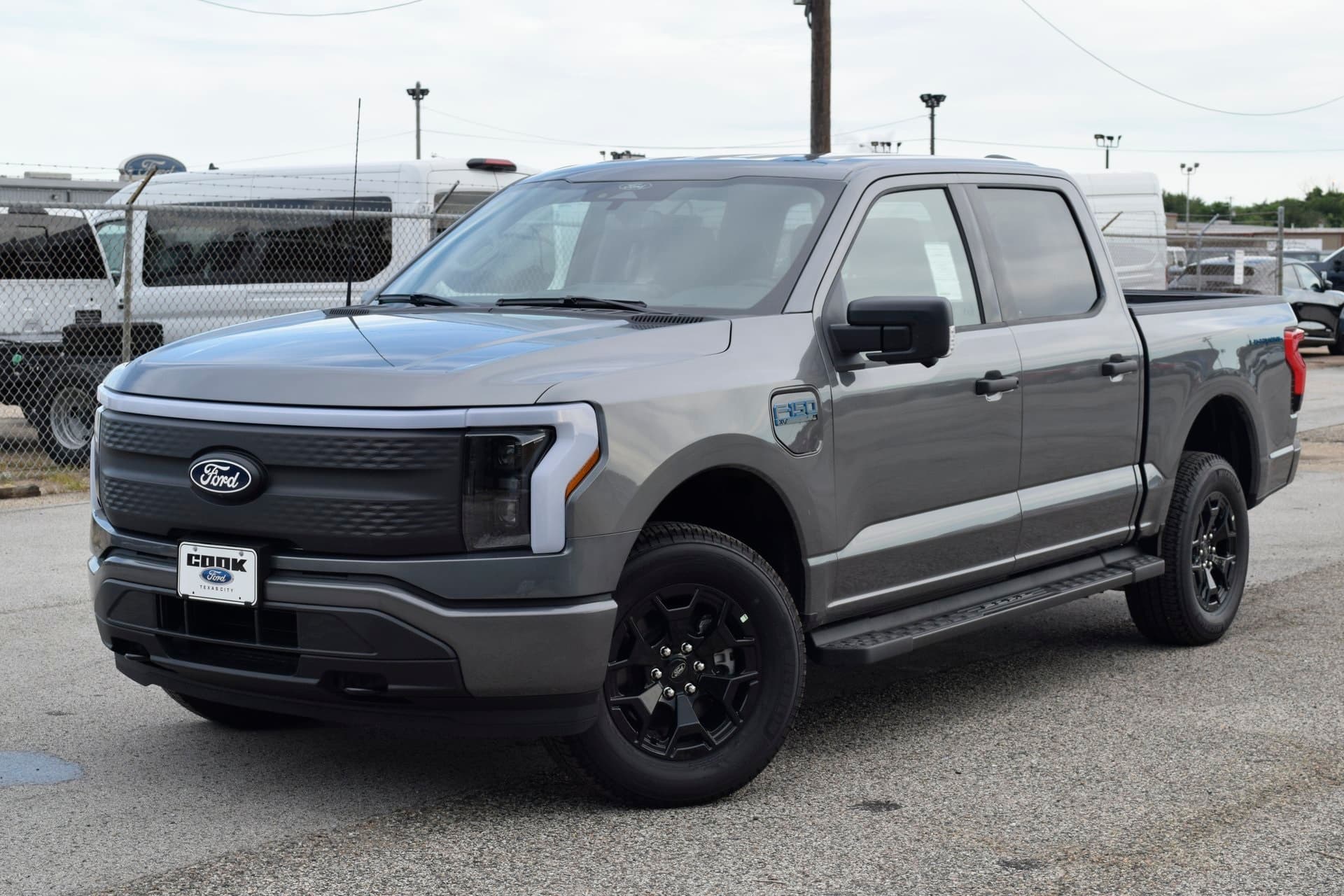 2025 Ford F-150 Lightning XLT
