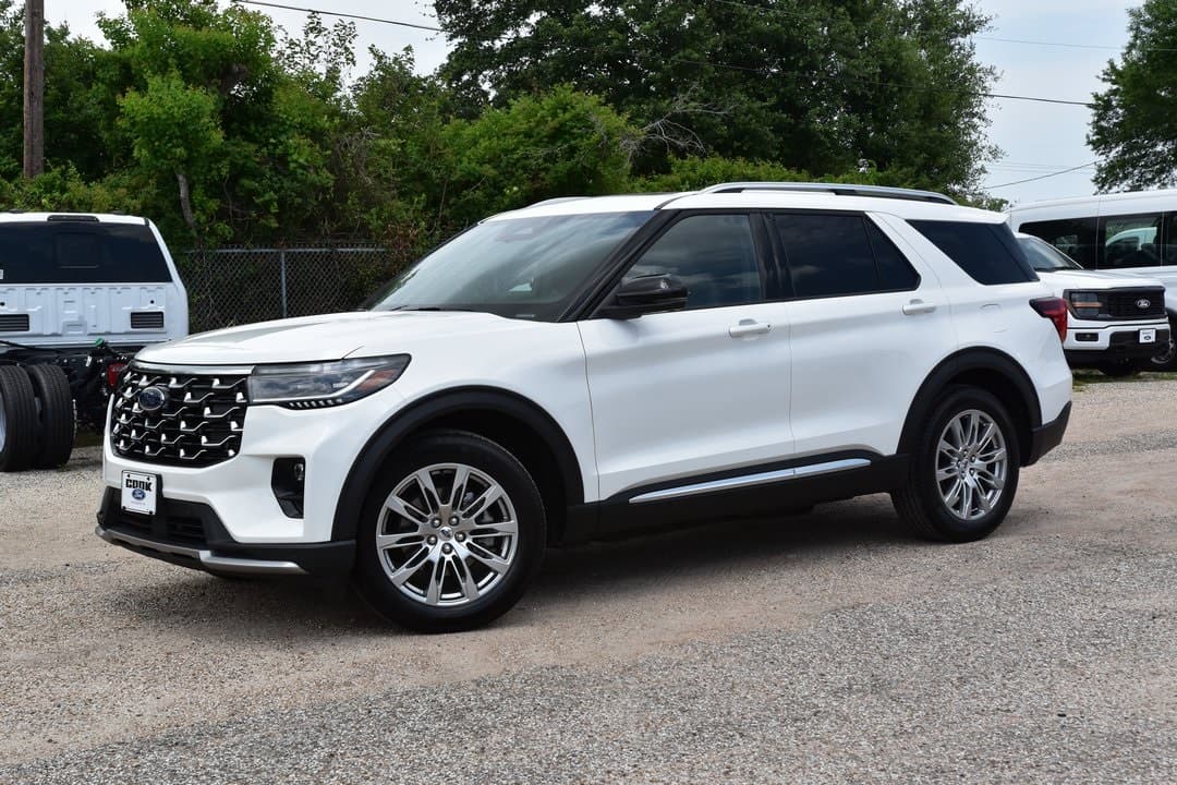 2025 Ford Explorer Platinum