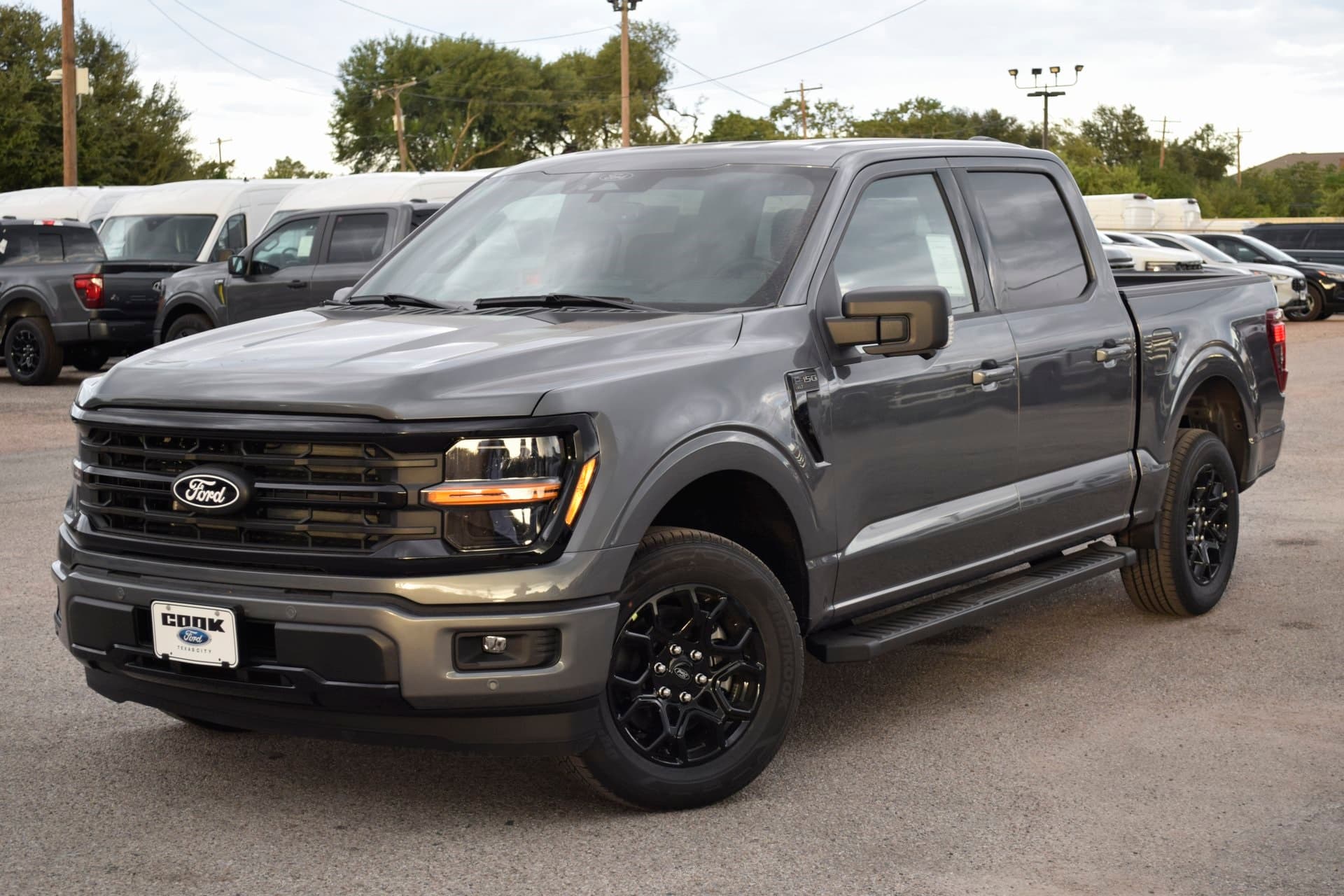 2025 Ford F-150 XLT