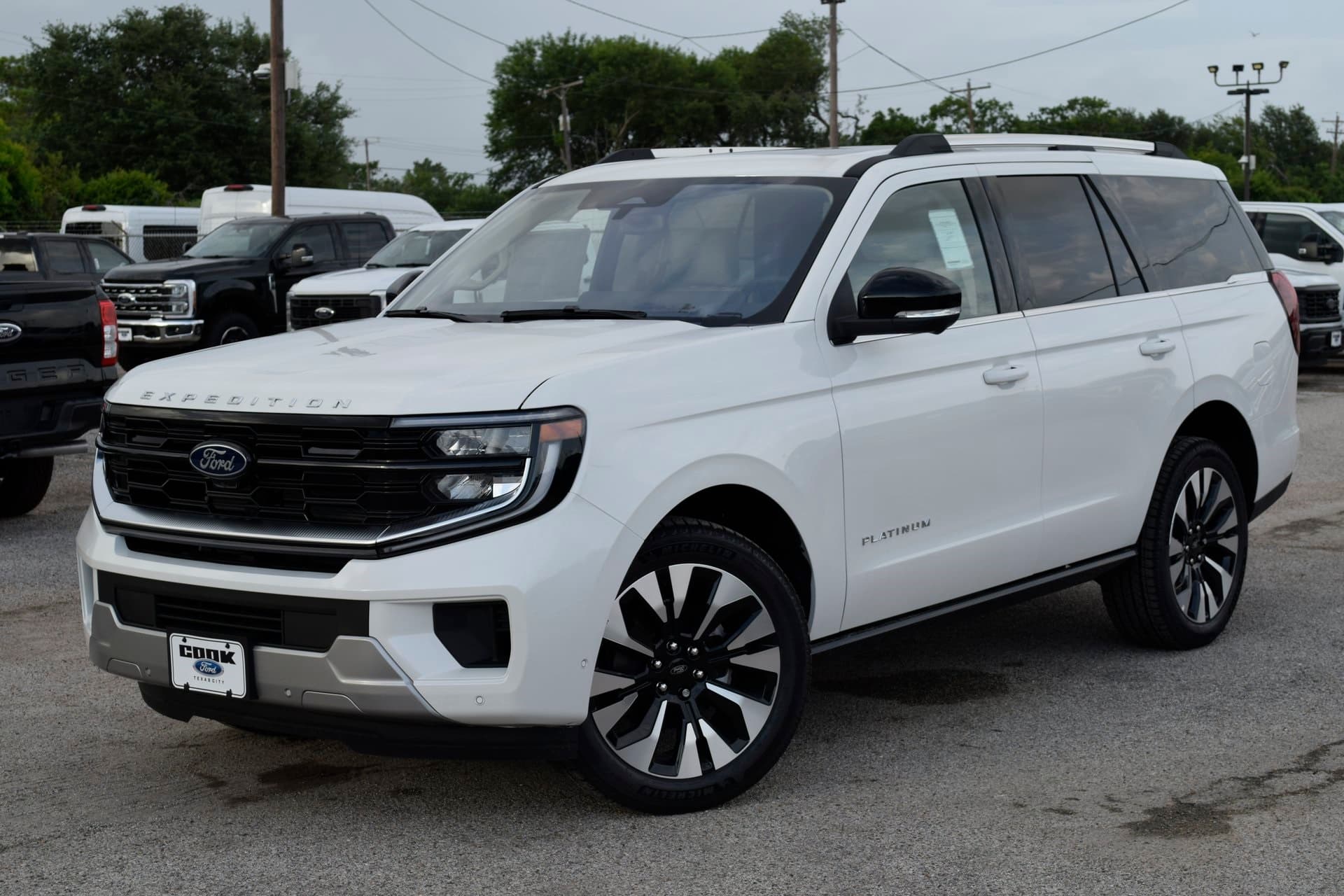 2025 Ford Expedition Platinum