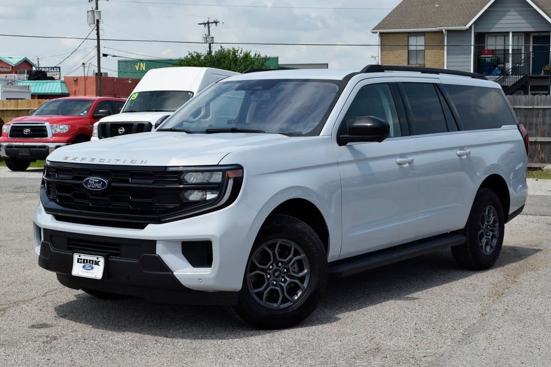 2025 Ford Expedition Max Active