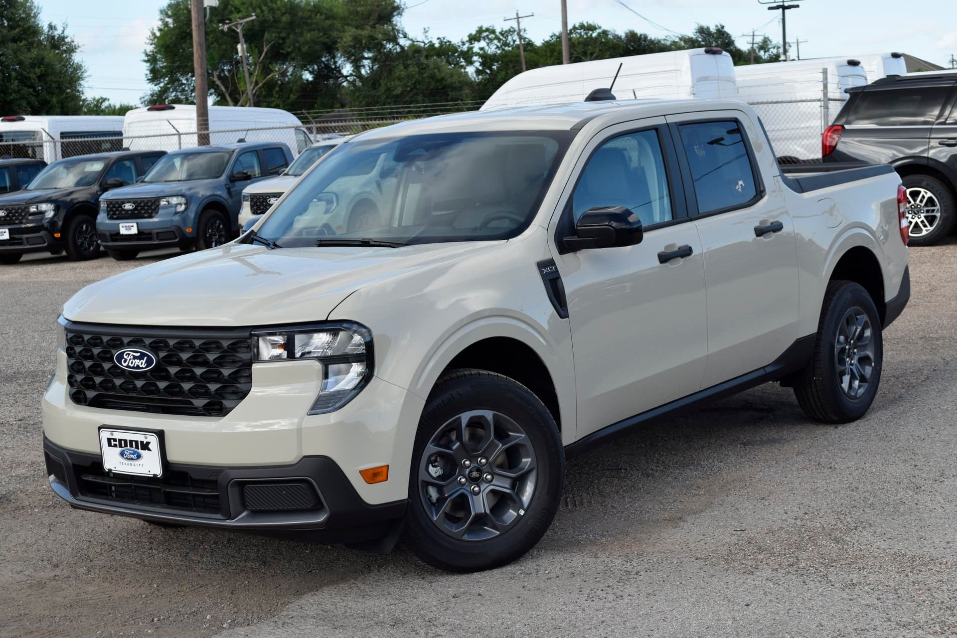 2025 Ford Maverick XLT