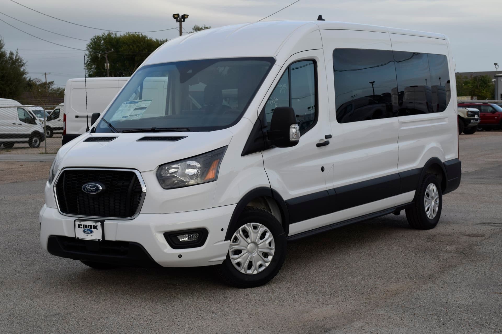 2025 Ford Transit-350 XLT