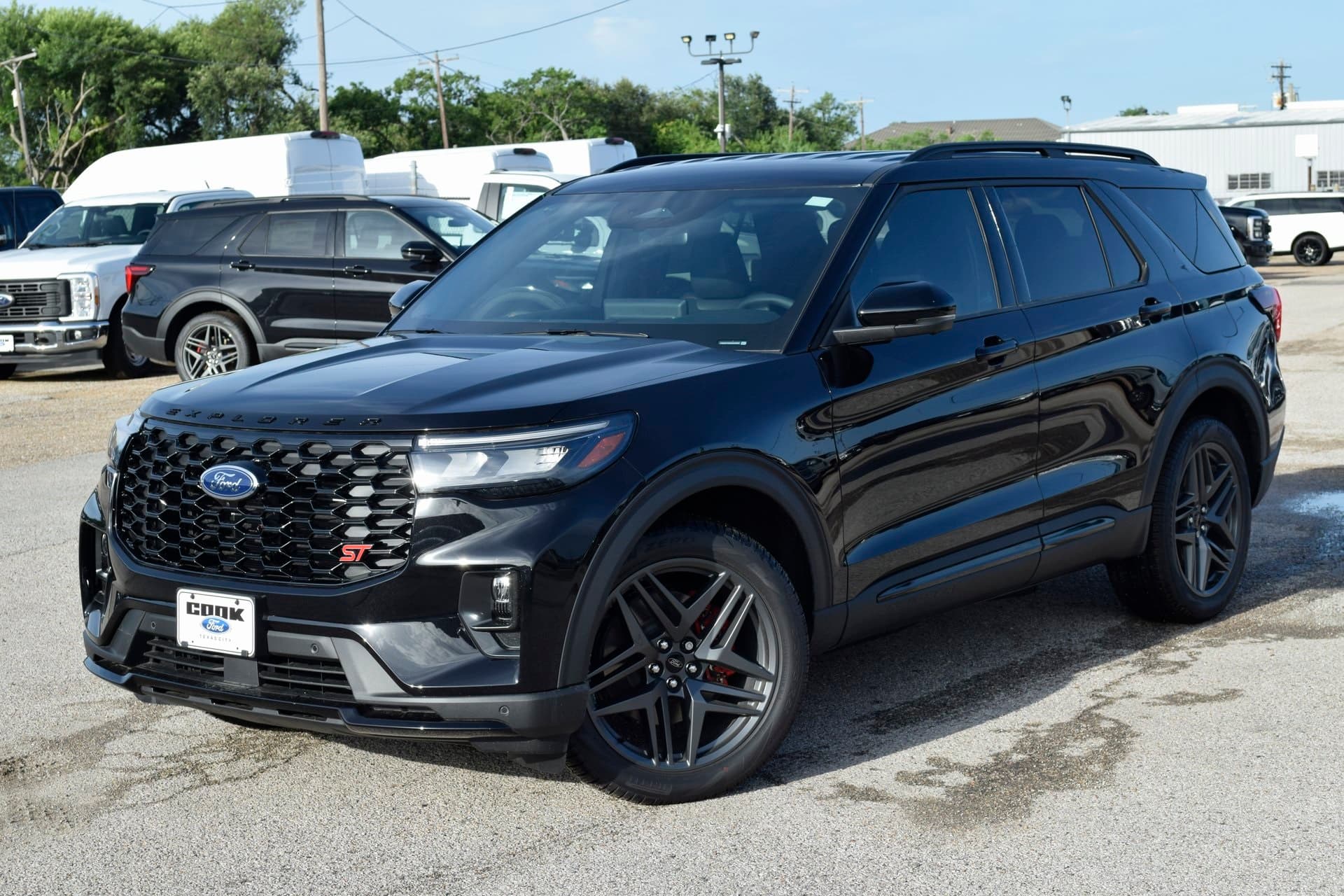 2025 Ford Explorer ST