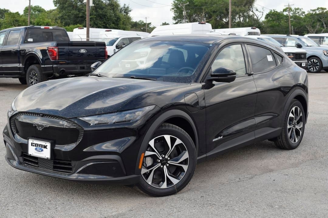 2025 Ford Mustang Mach-E Select